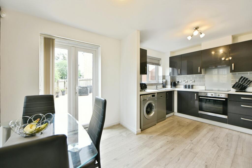 House in Burnley, Rose Grove - More