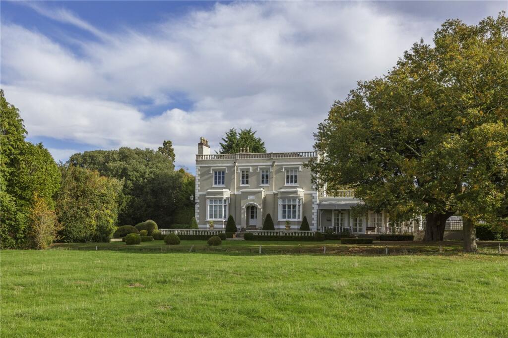 Main image of property: Evesham, Worcestershire
