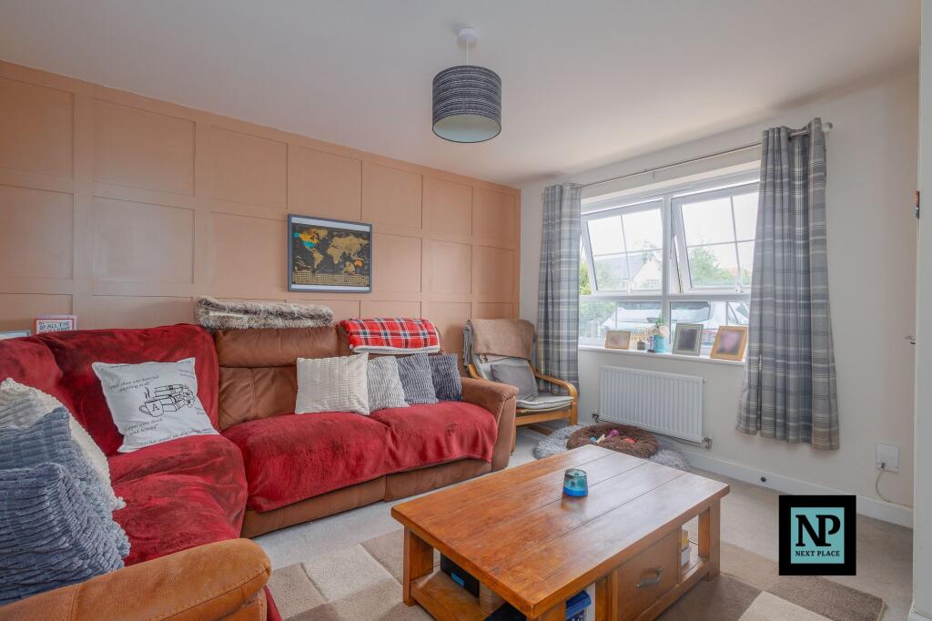 Pemberley Drive, Tamworth, B78 - More