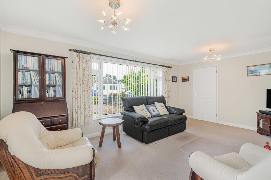 House in Teignbridge, Bovey Tracey - More