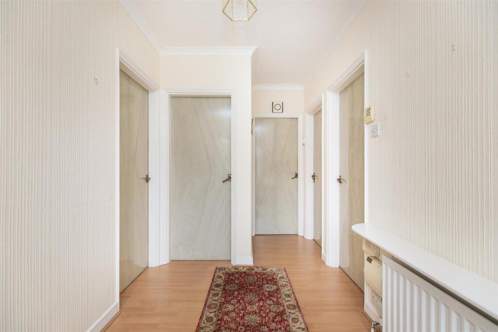 Montagu Avenue, Gosforth, NE3 photo 4