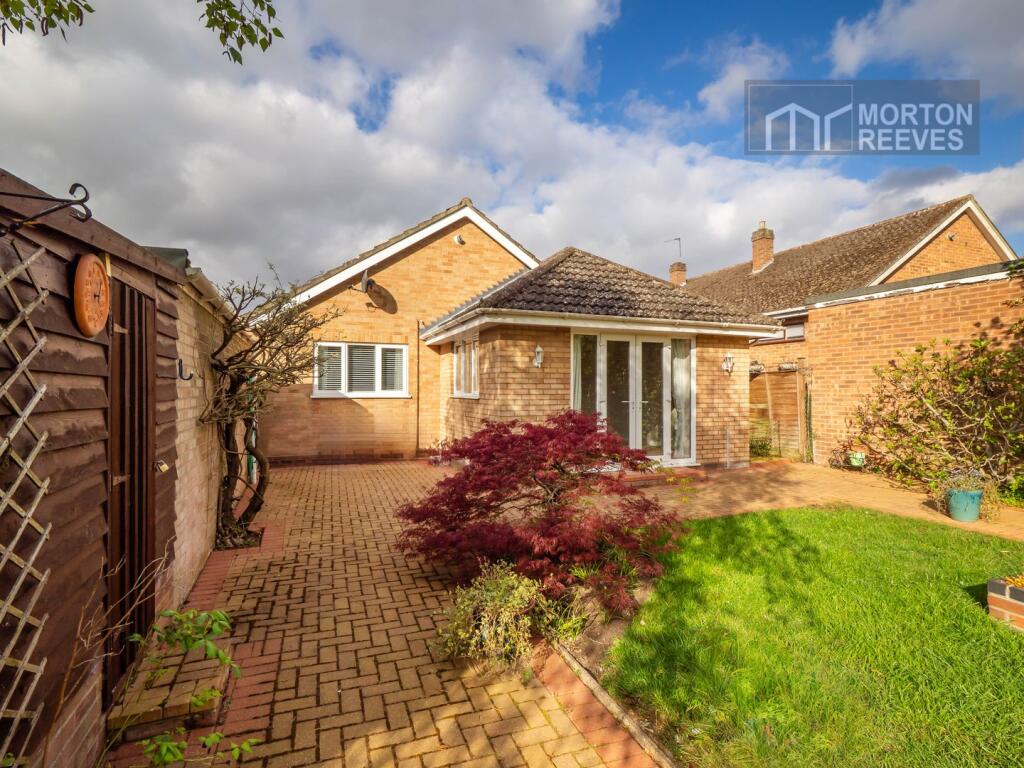 Main image of property: Parsons Mead, Eaton, Norwich, NR4 6PG