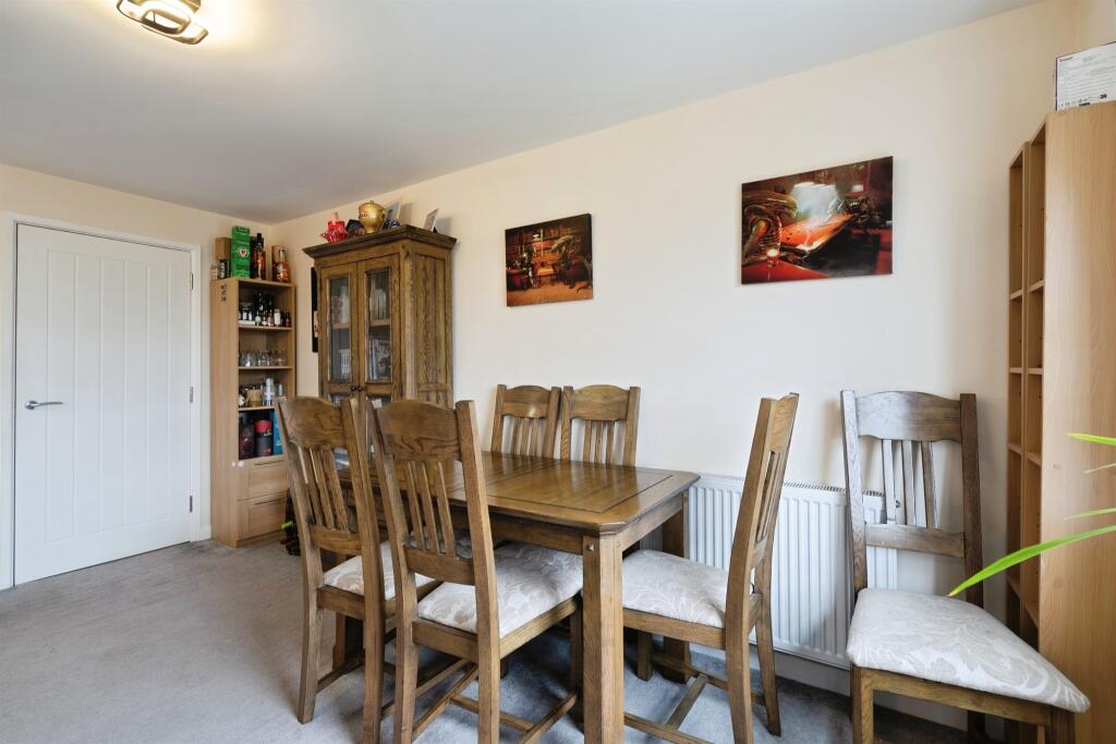 Apartment in Durrington, Wiltshire - View 5