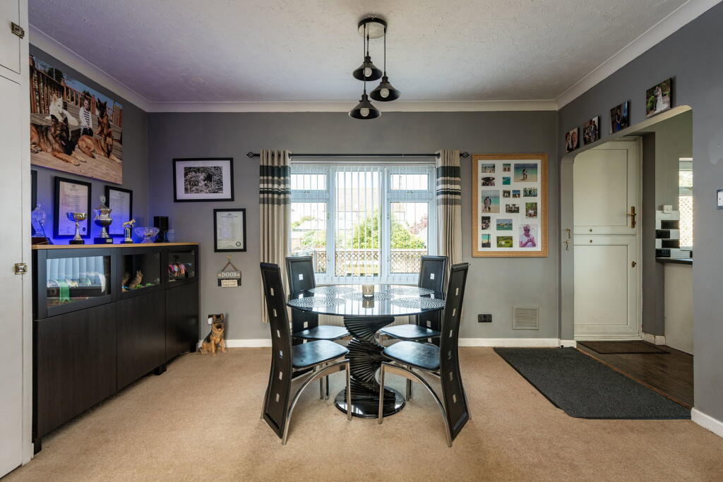 House in Swale, Minster-on-Sea - More