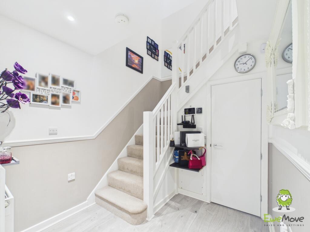 House in Basingstoke and Deane, Vyne Park, Bramley - View 5