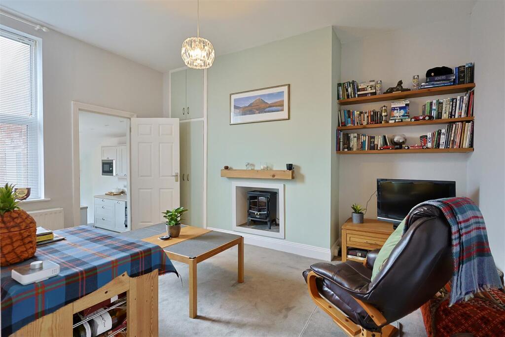 Apartment in Newcastle upon Tyne, South Gosforth - View 2