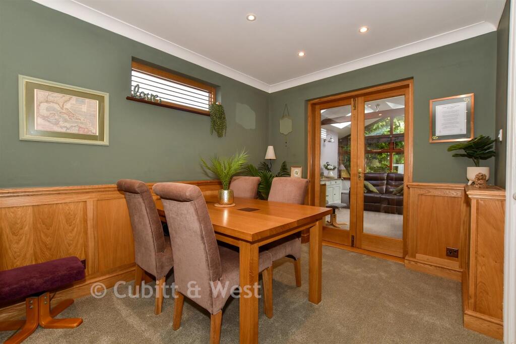 House in Horsham, Broadbridge Heath