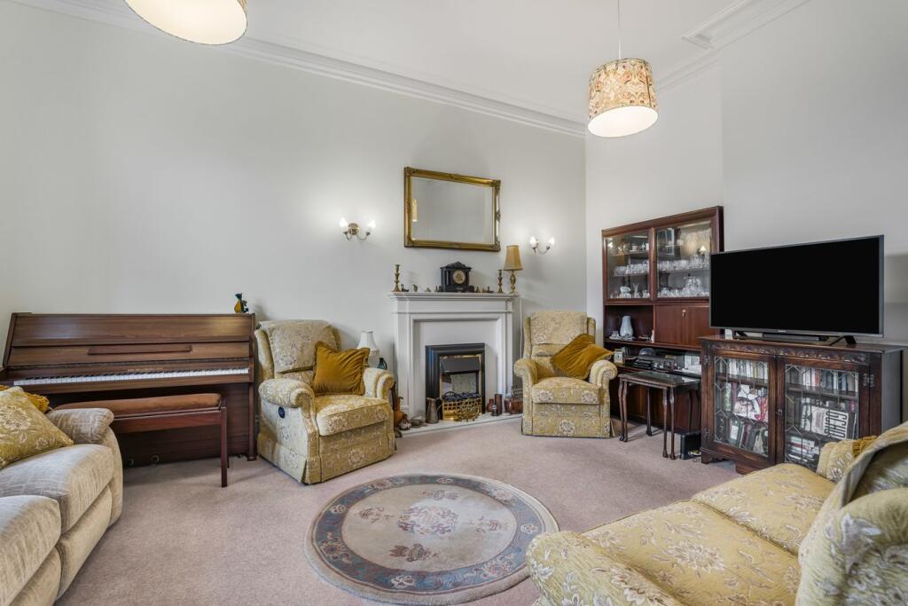 Apartment in Cheltenham, Warden Hill, Montpellier - View 4