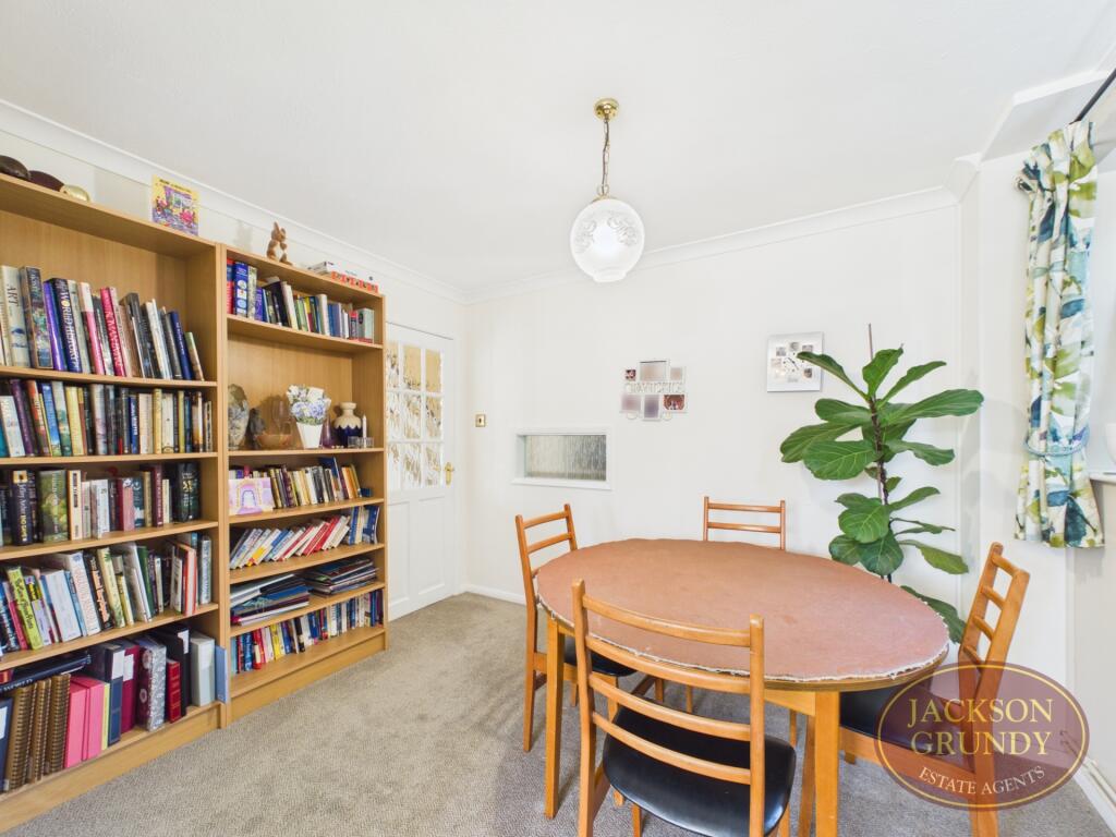 Exmoor Close, Northampton, NN3 3AU - More