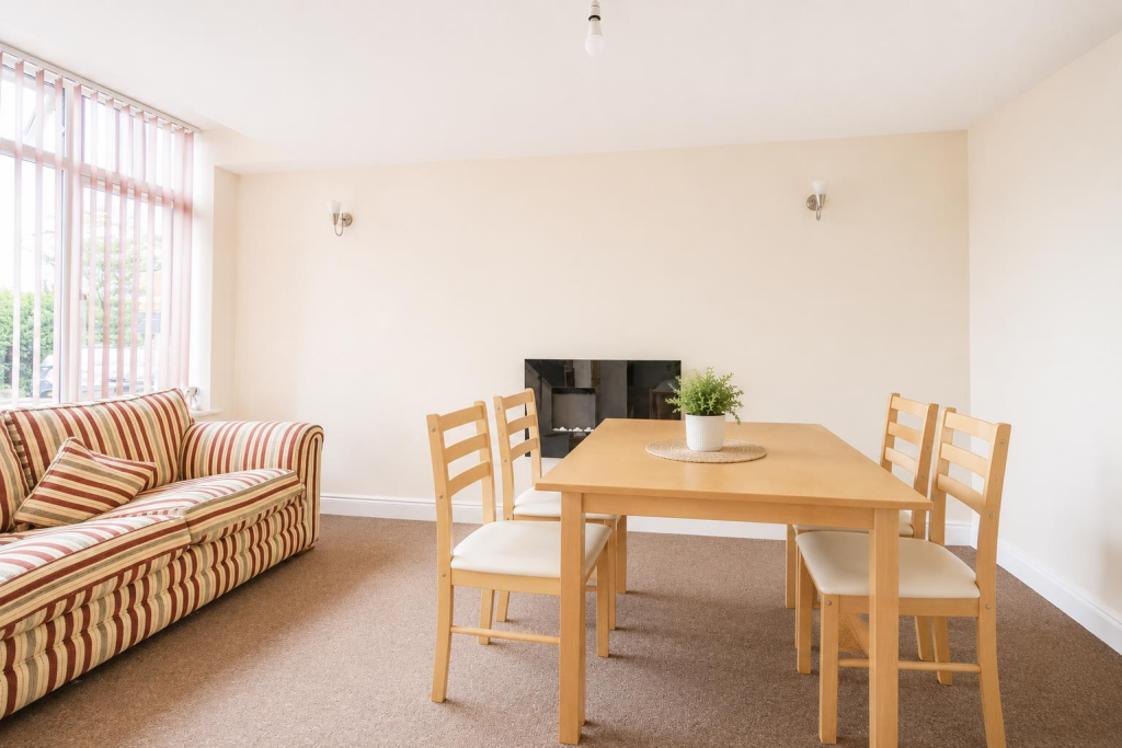 Apartment in Bristol, Horfield - View 5