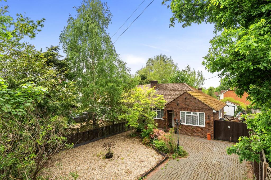 Main image of property: Nine Mile Ride, Wokingham, Berkshire, RG40 4HY