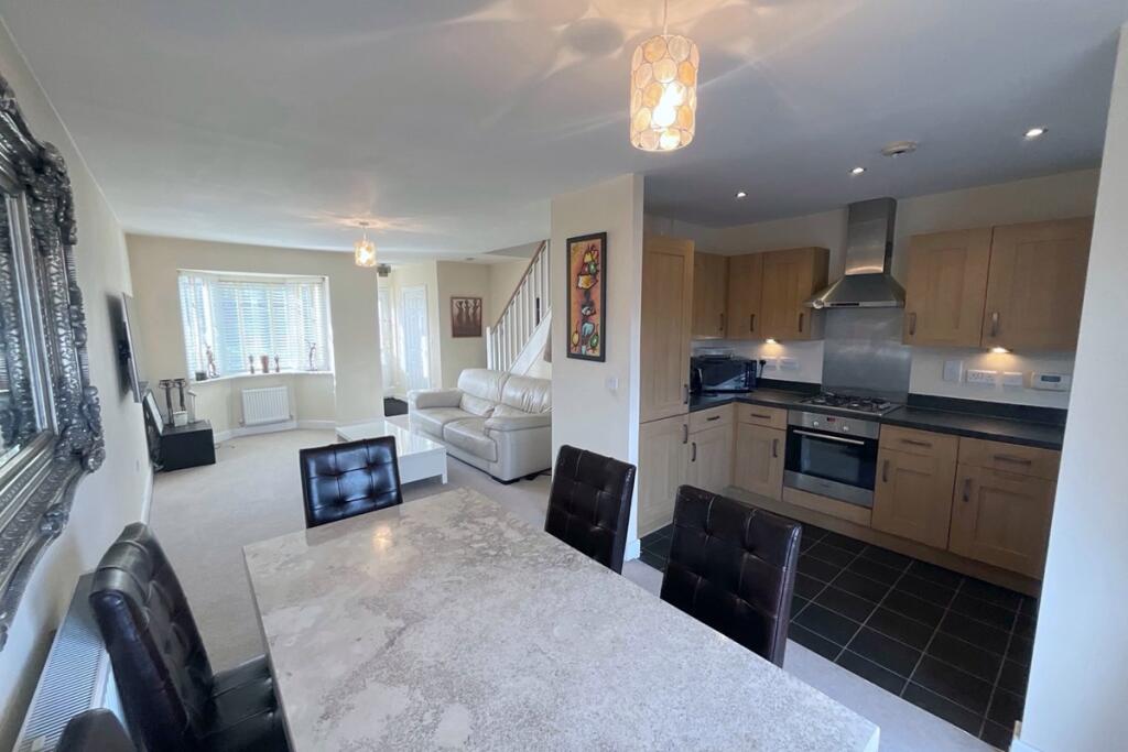 Carlton Way, Treeton, Rotherham, S60 5FF photo 3