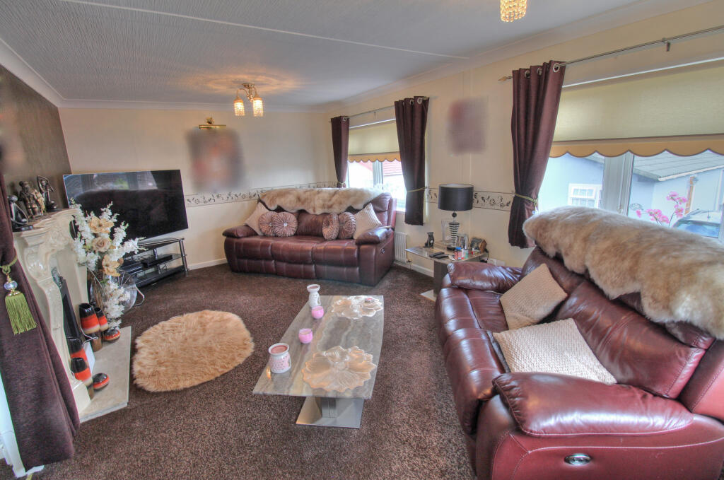 Earls Ditton Lane, Kidderminster, DY14 photo 4