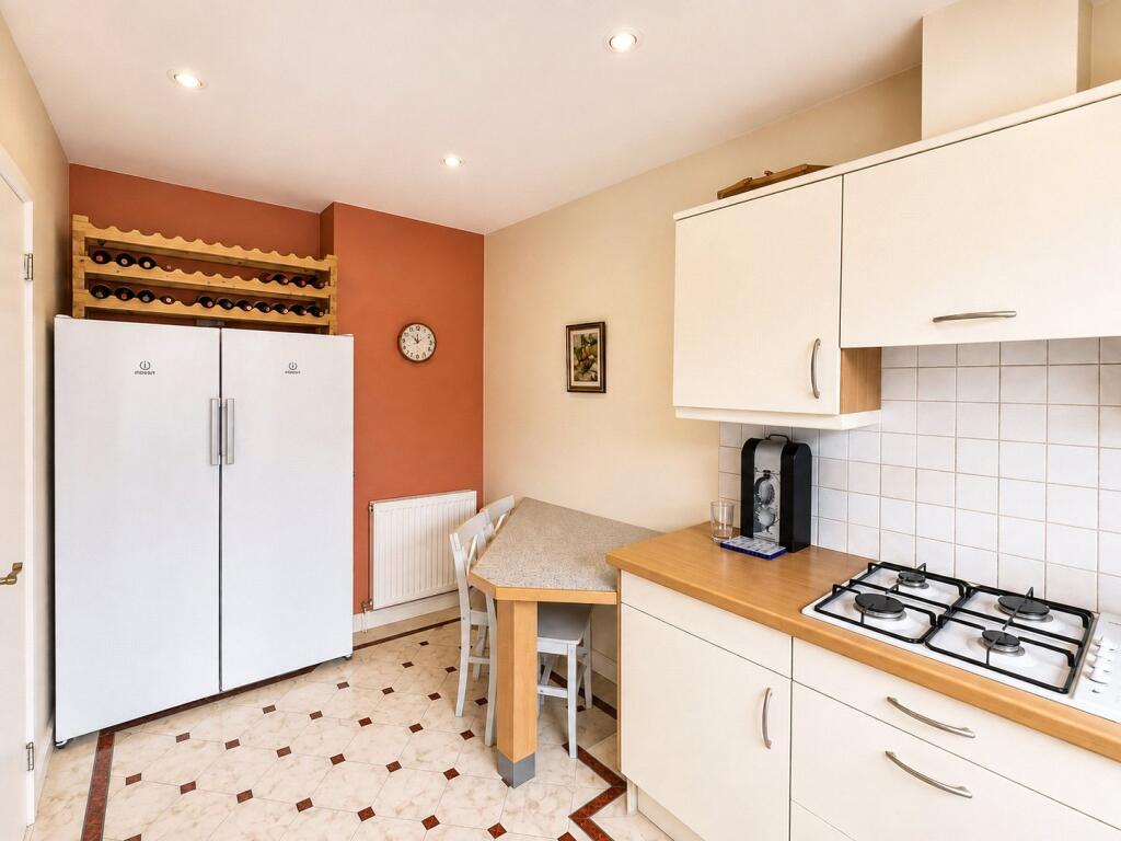 Apartment in Preston - More