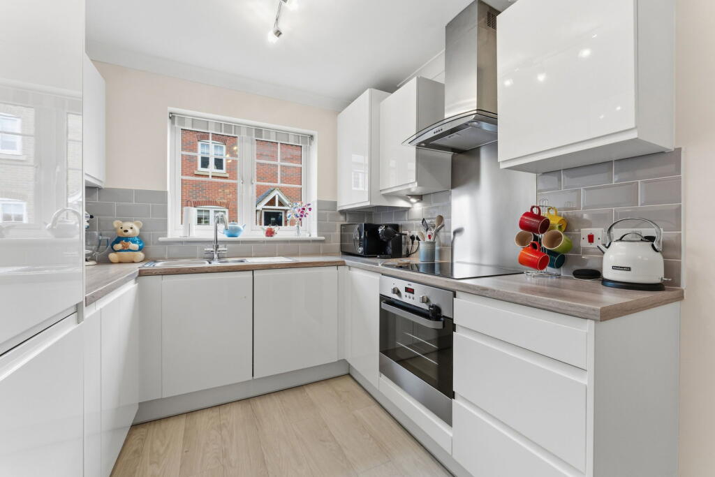 House in Wellingborough, Raunds - View 2