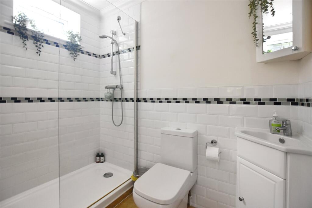 House in Dartford - View 5