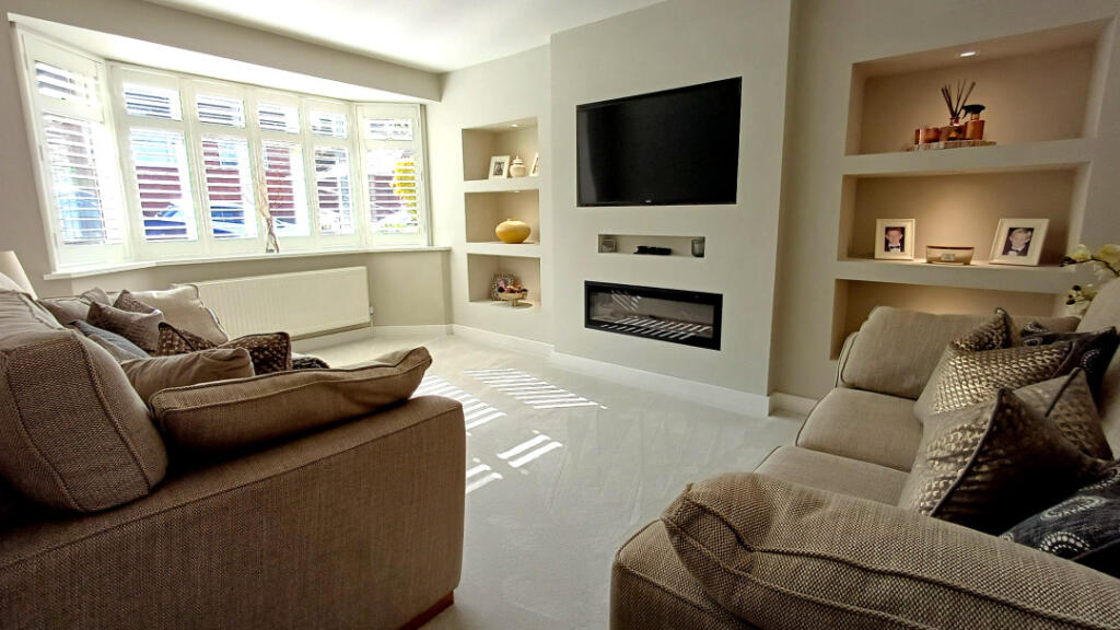 Leesway, Oldham, OL4 5BQ photo 2