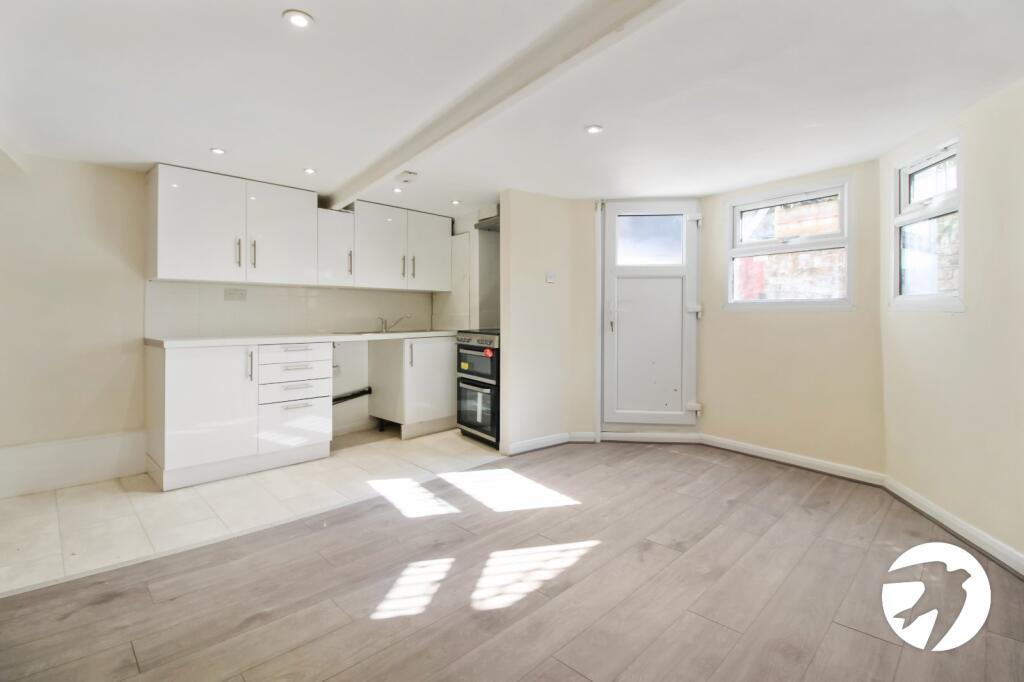 Wildfell Road, Catford, London, SE6 - View 2