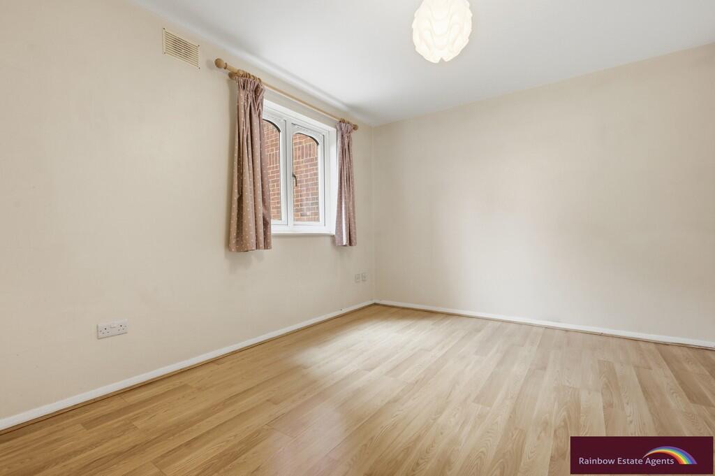 Apartment in Epping Forest, Waltham Abbey - View 5