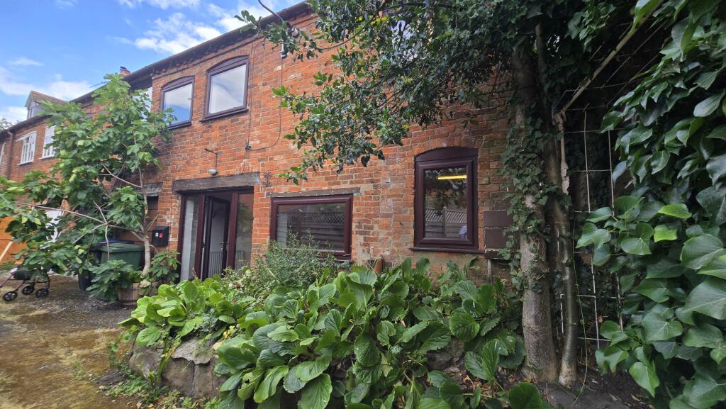 Main image of property: Chapel Street, Wellesbourne, Warwickshire