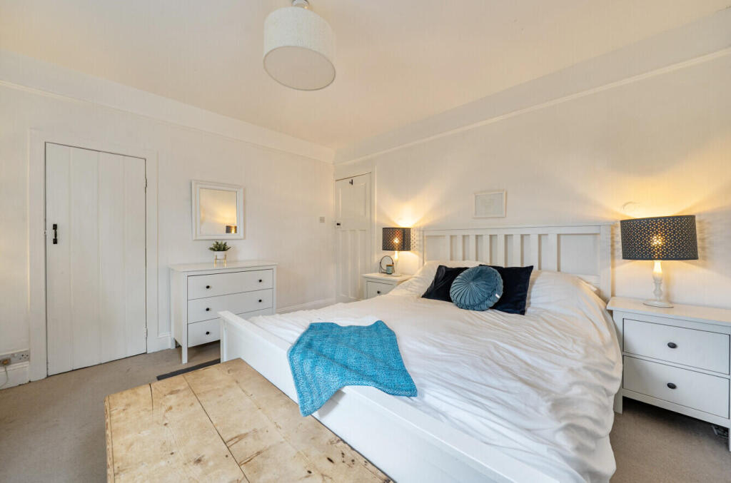House in Exeter - View 5