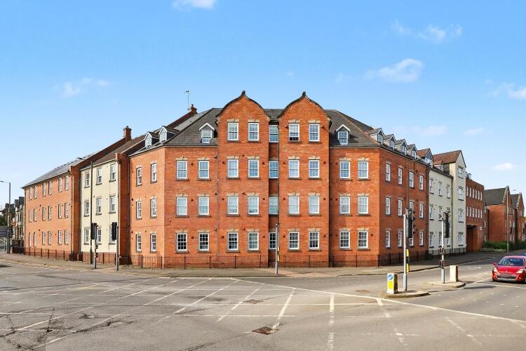 Main image of property: Peoples Place, Banbury