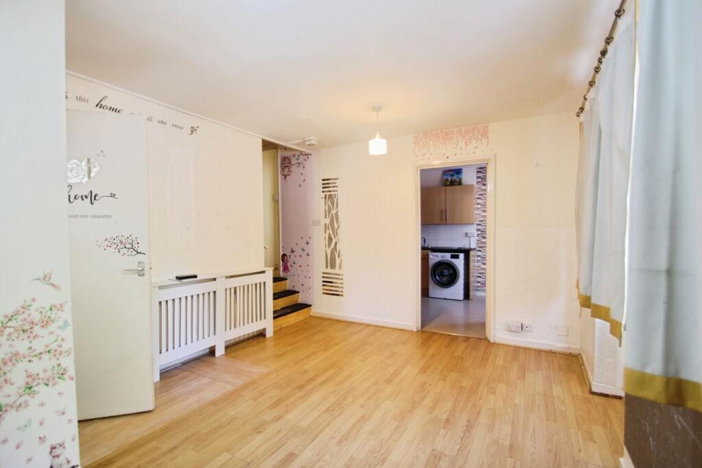 Main image of property: Braybourne Close, Uxbridge, UB8