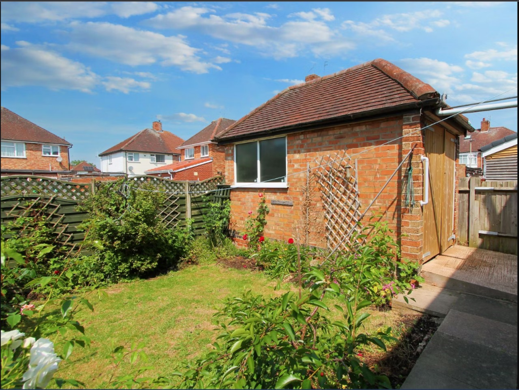 House in Leicester - View 5