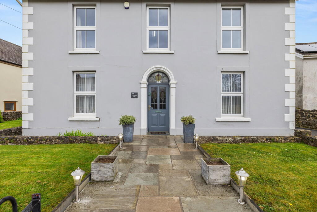 Main image of property: Bishopston Road, Bishopston, Swansea, SA3 3EN