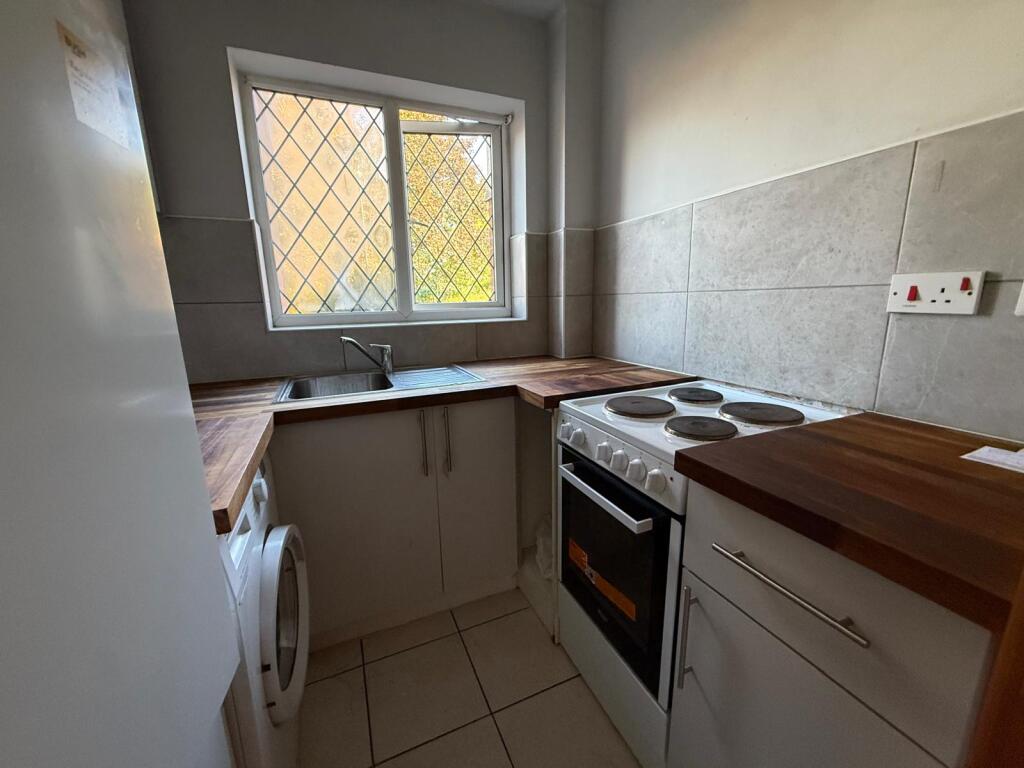 1 bedroom end of terrace house for rent