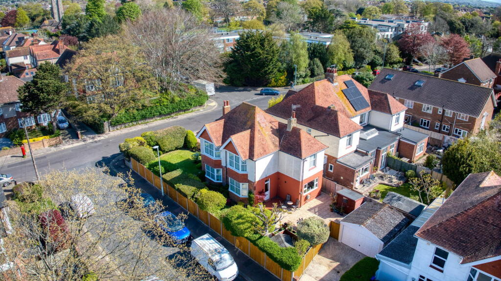 Parkfield Road, Worthing, BN13 - View 2