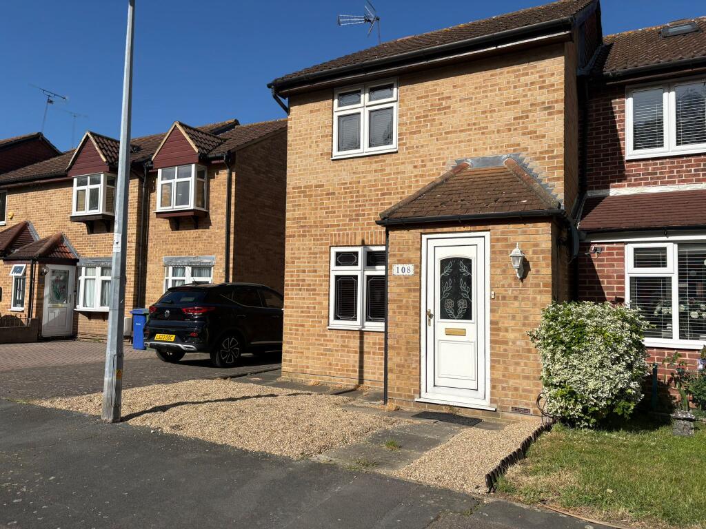 Main image of property: Bankfoot, Badgers Dene, Grays