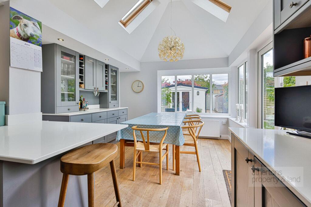 Limefield Avenue, Whalley, BB7 photo 4