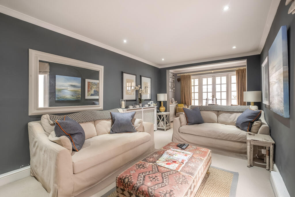 Main image of property: Langford Road, London, SW6