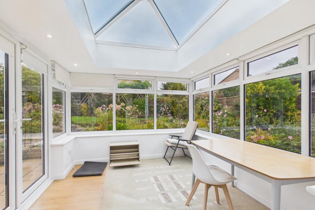 Barn End Drive, Wilmington, Kent, DA2 photo 3