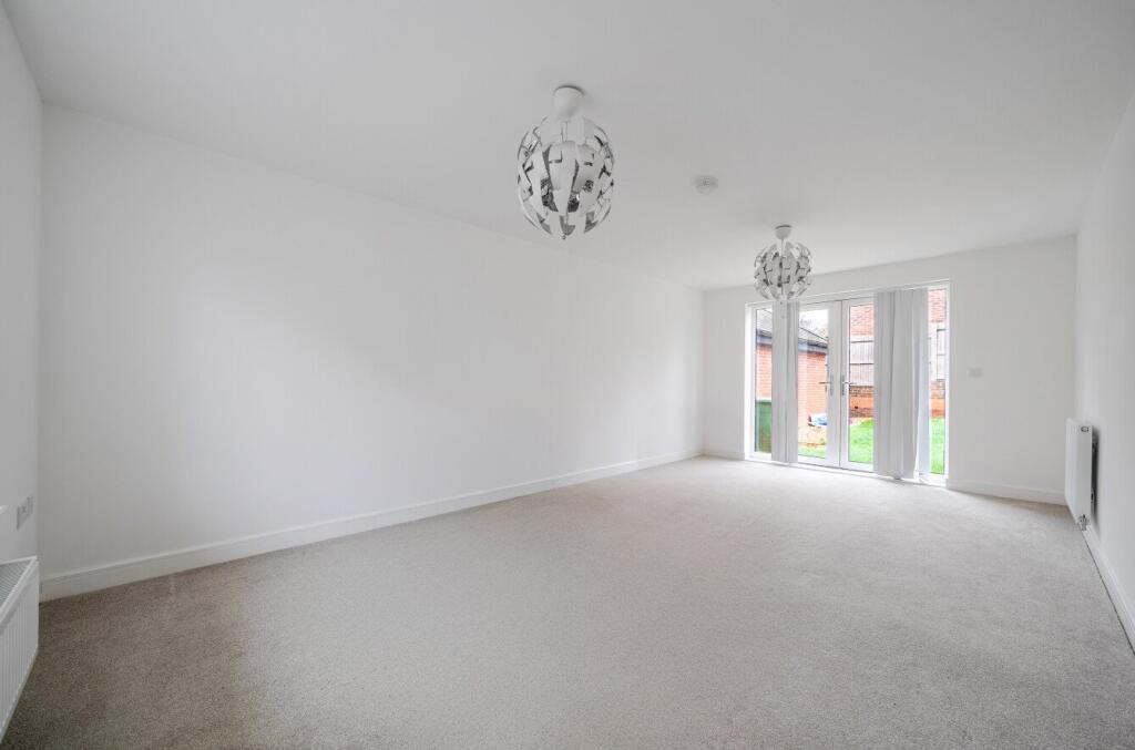 House in Portsmouth - View 5