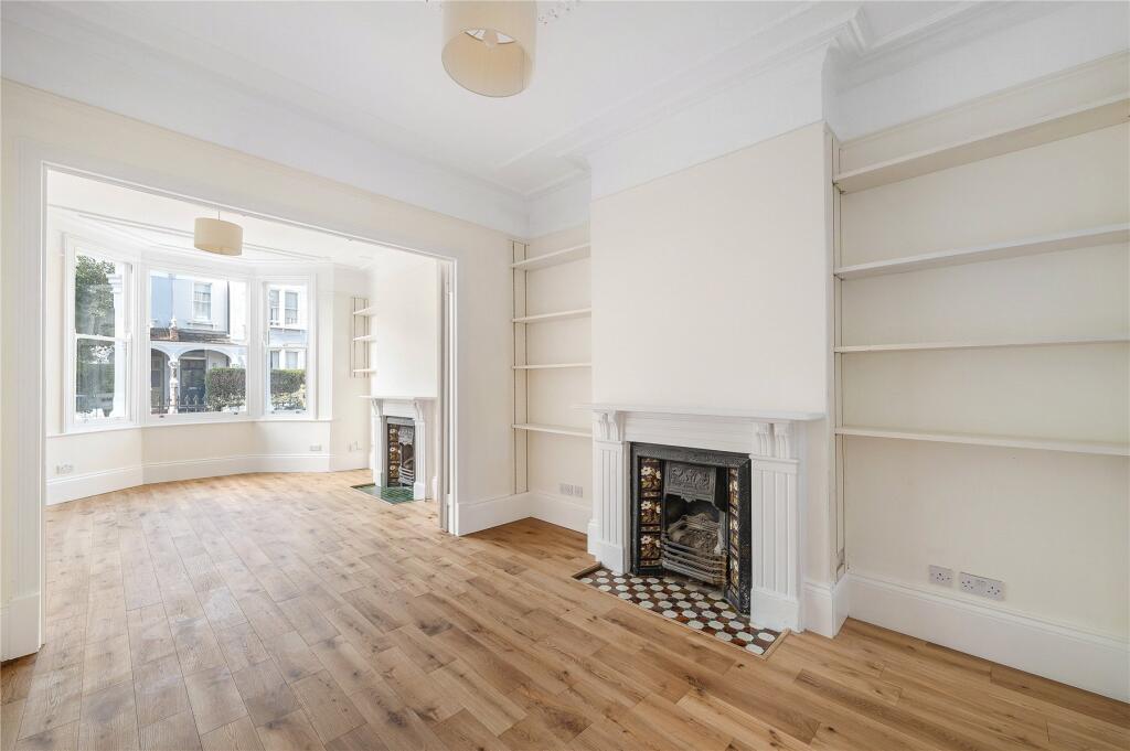 House in London, Abbeville Village, Clapham - More