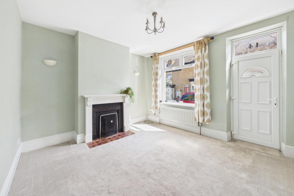 House in Sheffield, South Yorkshire - More