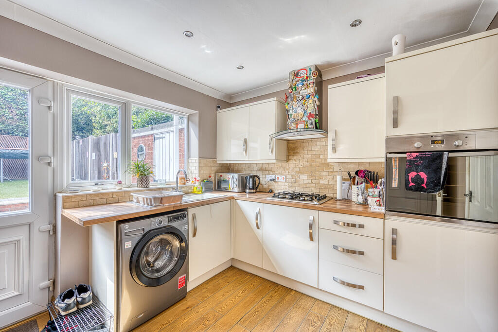 House in South Staffordshire, Great Wyrley - View 5