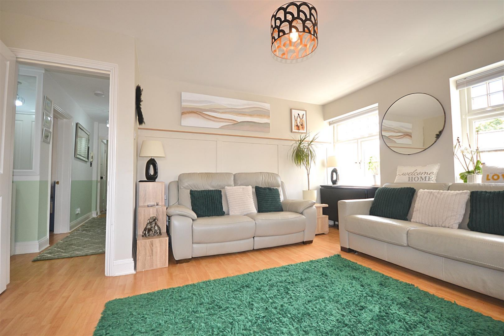 Apartment in Dorchester, Fordington, Dorset - View 5