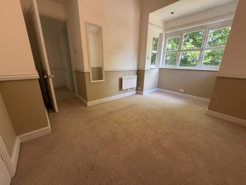 Collingwood Drive, London Colney, AL2 - View 5