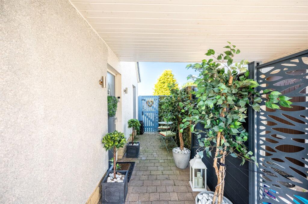 Picketlaw Road, Eaglesham, Glasgow, East Renfrewshire - View 4