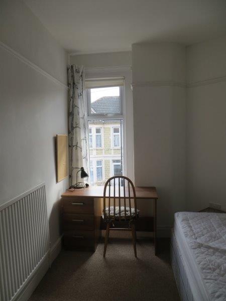 6 bedroom house for rent