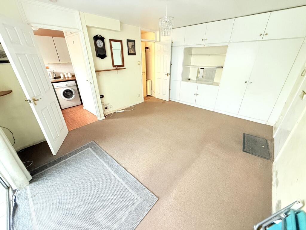 Main image of property: Shurland Avenue, Barnet, EN4