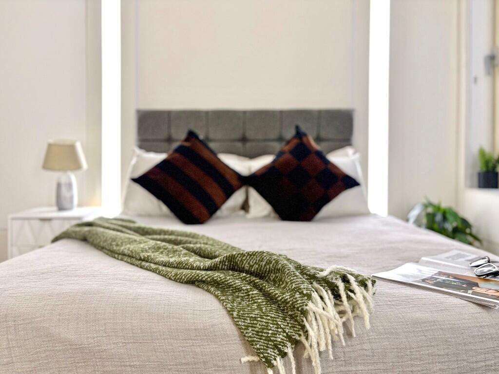 Apartment in London - View 2