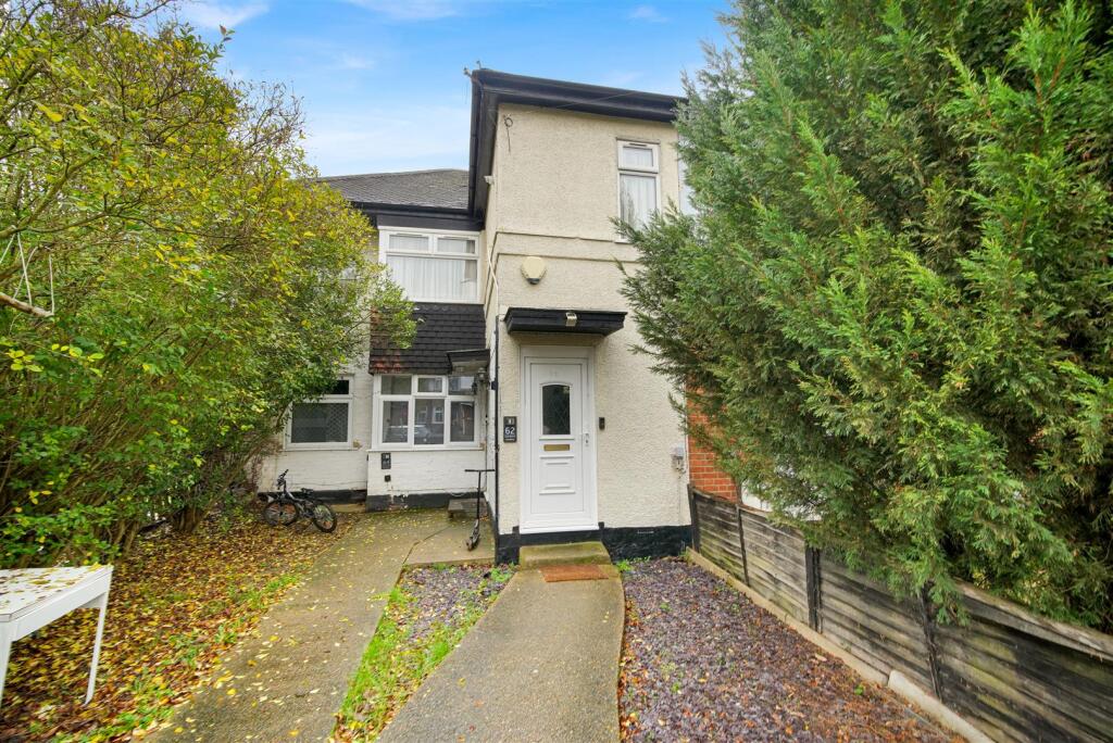 Main image of property: Grantham Gardens, Chadwell Heath, RM6