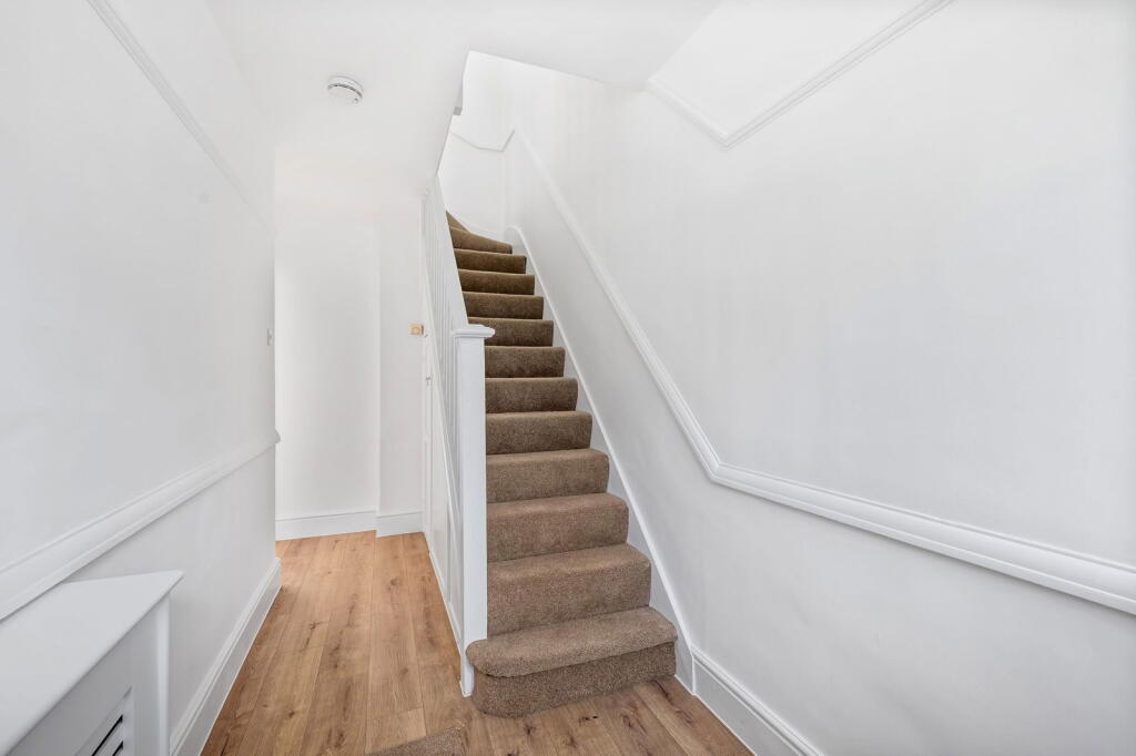 Wharncliffe Road, London, SE25 6SL photo 2