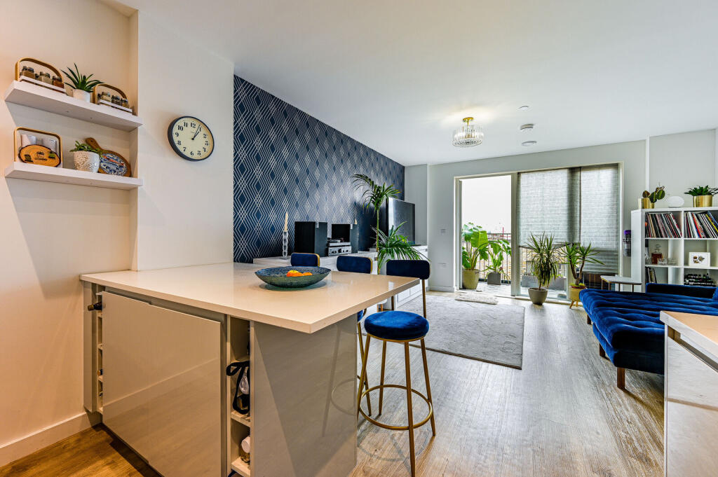 Apartment in London - View 5