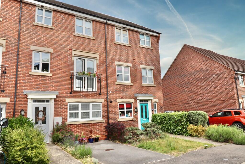 4-bed house on Spire Close, Lincoln, £240,000