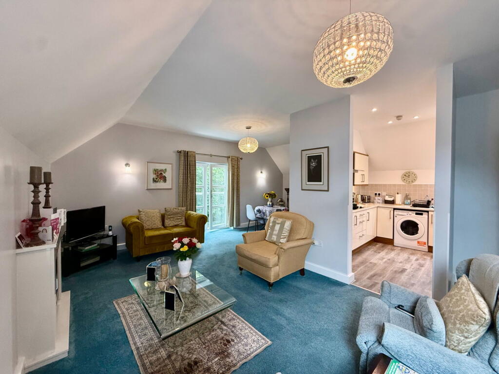 Apartment in Plymouth - View 4